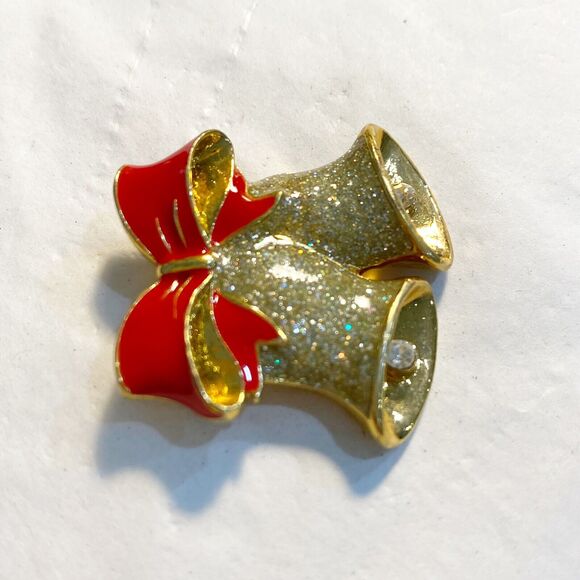 Vintage Avon Christmas Bell Brooch Goldtone Red Enamel & Rhinestones Festive Pin - Picture 2 of 6